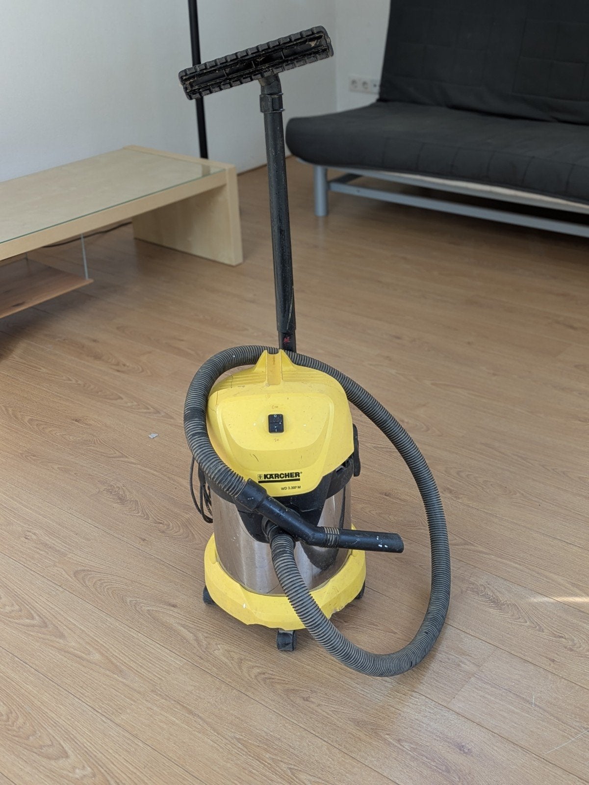 Kärcher WD 3.300 M Industriële Stofzuiger, Witgoed en Apparatuur, Stofzuigers, Ophalen, Inclusief accessoires, Gebruikt, Kärcher