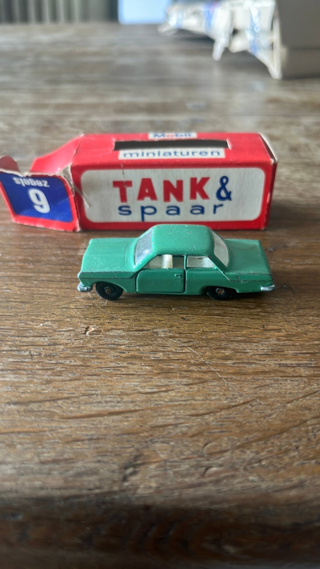 Best box Opel Rekord in zeldzame Tank & Spaar verpakking, Ophalen of Verzenden, Zo goed als nieuw, Auto