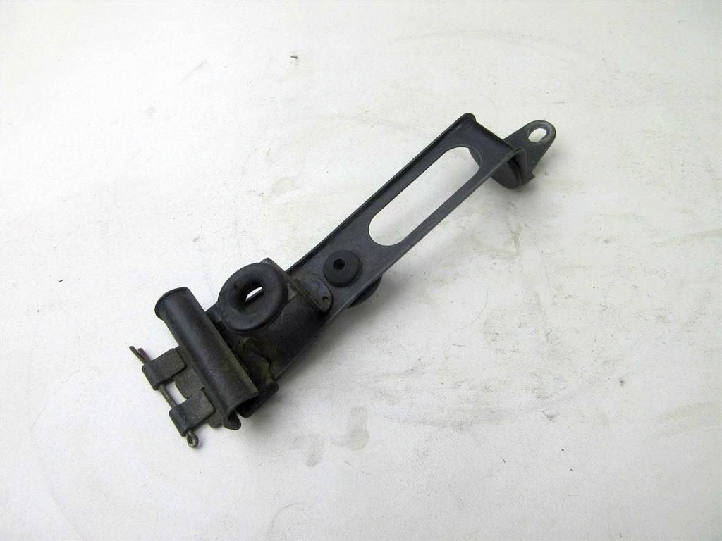 Honda VF500 accubeugel VF 500 C accuklem Magna PC13 houder, Ophalen of Verzenden