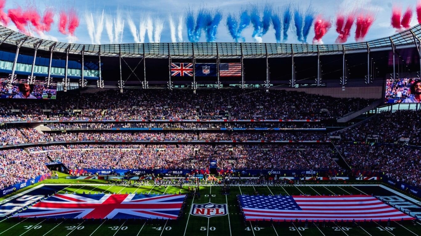 NFL London 3 tickets - Colts vs Commanders 4 oktober, Tickets en Kaartjes, Losse kaart, Drie personen of meer, Oktober, Buitenland
