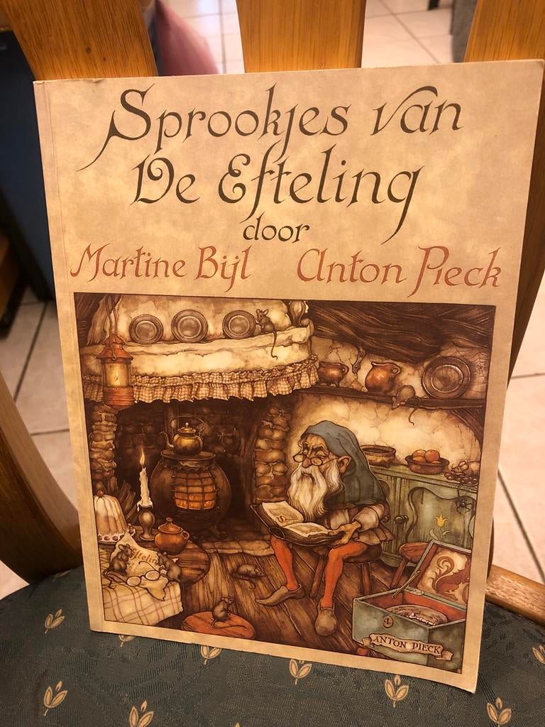 Sprookjes van De Efteling door Martine Bijl & Anton Pieck, Ophalen, Zo goed als nieuw