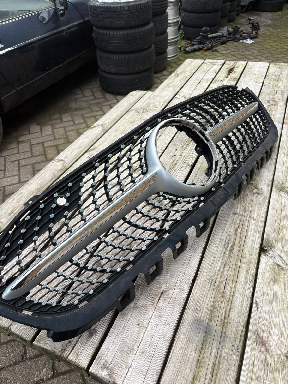 Grill Mercedes Benz V177 2019, Auto-onderdelen, Gebruikt, Voor, Mercedes-Benz, Ophalen of Verzenden