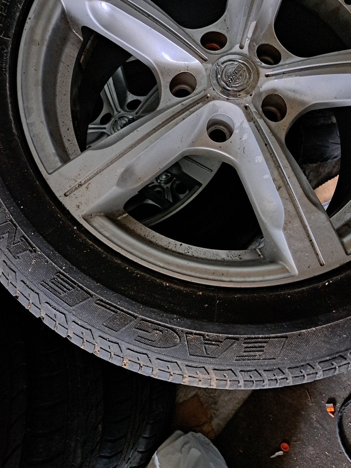 Z.g.a.n. banden 225/55R17 8mm profiel Chrysler 300M, Ophalen, Gebruikt, 17 inch, All Season