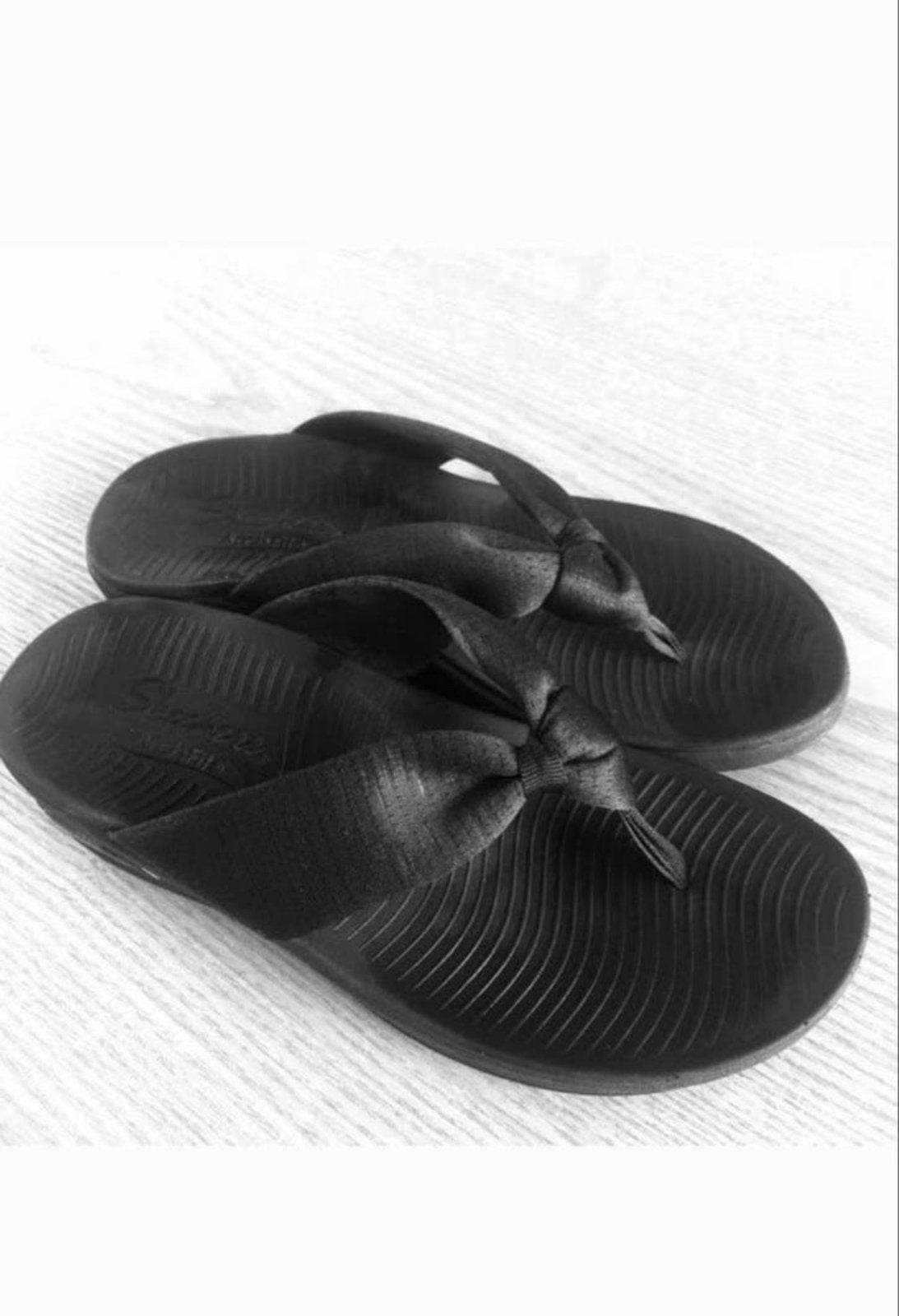Skechers Arch Fit Slippers Maat 37 - Comfort & Steun, Slippers, Zwart, Ophalen of Verzenden, Zo goed als nieuw