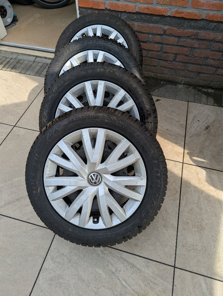 Winterbanden met velgen - Profieldiepte 5-7mm, Ophalen, Gebruikt, 16 inch, Banden en Velgen