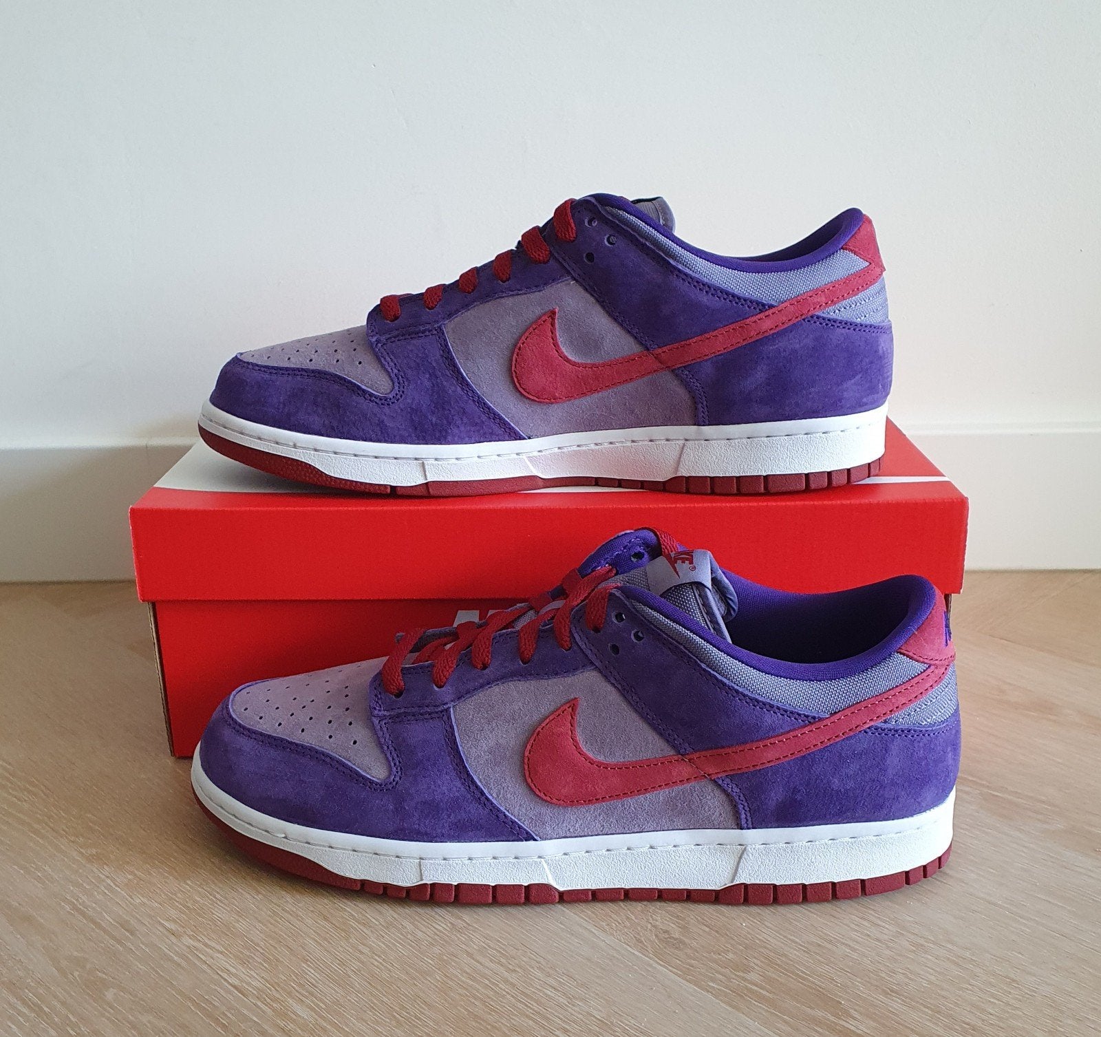 Nike Dunk Low Plum EU 46, Verzenden, Nike, Nieuw, Sneakers of Gympen
