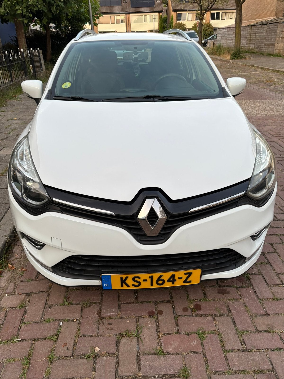Renault Clio 1.5 DCI 66KW Estate 2016 Wit, Auto's, Voorwielaandrijving, 625 kg, 4 cilinders, Wit