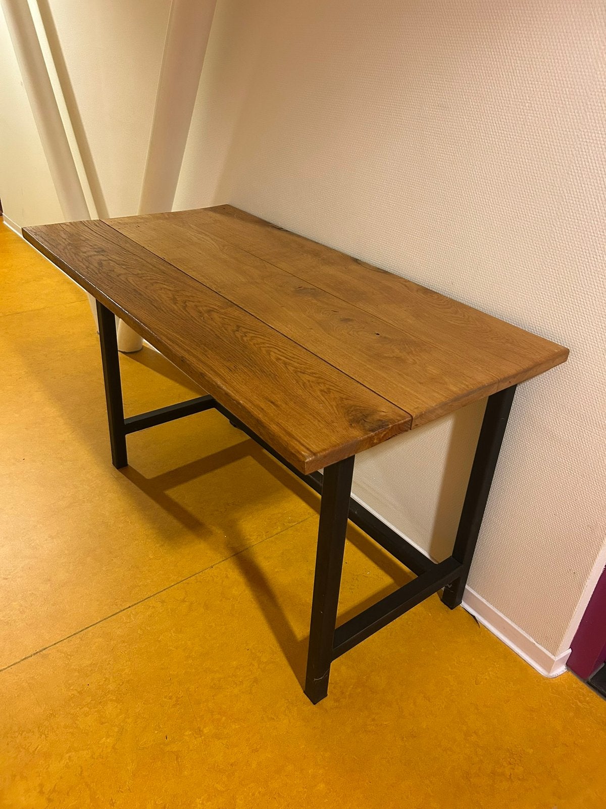 Stevige houten tafel bureau, Ophalen, Gebruikt, 100 tot 150 cm, Rechthoekig