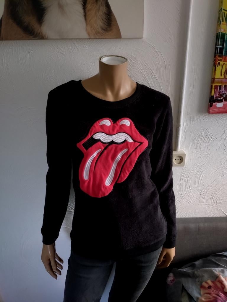 Leuke zwarte teddy zachte trui Rolling Stones maat S, Zwart, Ophalen of Verzenden, Zo goed als nieuw, Maat 36 (S)