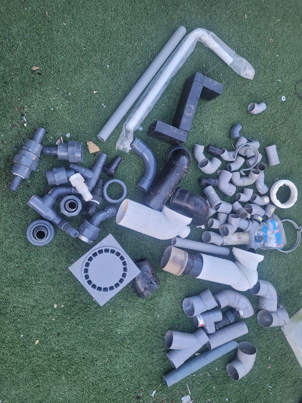 Diverse PVC en zinken afvoerbuizen en bochten, Ophalen, Bochten, Gebruikt, Pvc