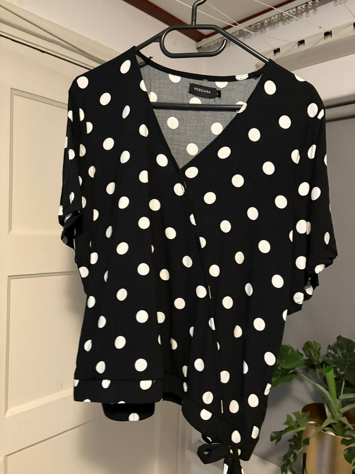 Pescara top met stippen L, Kleding | Dames, Zwart, Maat 42/44 (L), Nieuw, Ophalen of Verzenden