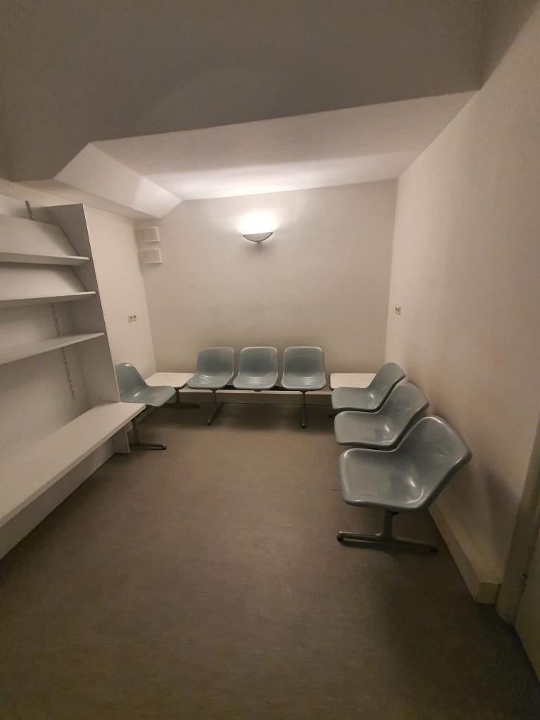 Wachtkamer stoelen, Huis en Inrichting, Ophalen, Kunststof, Gebruikt, Overige kleuren