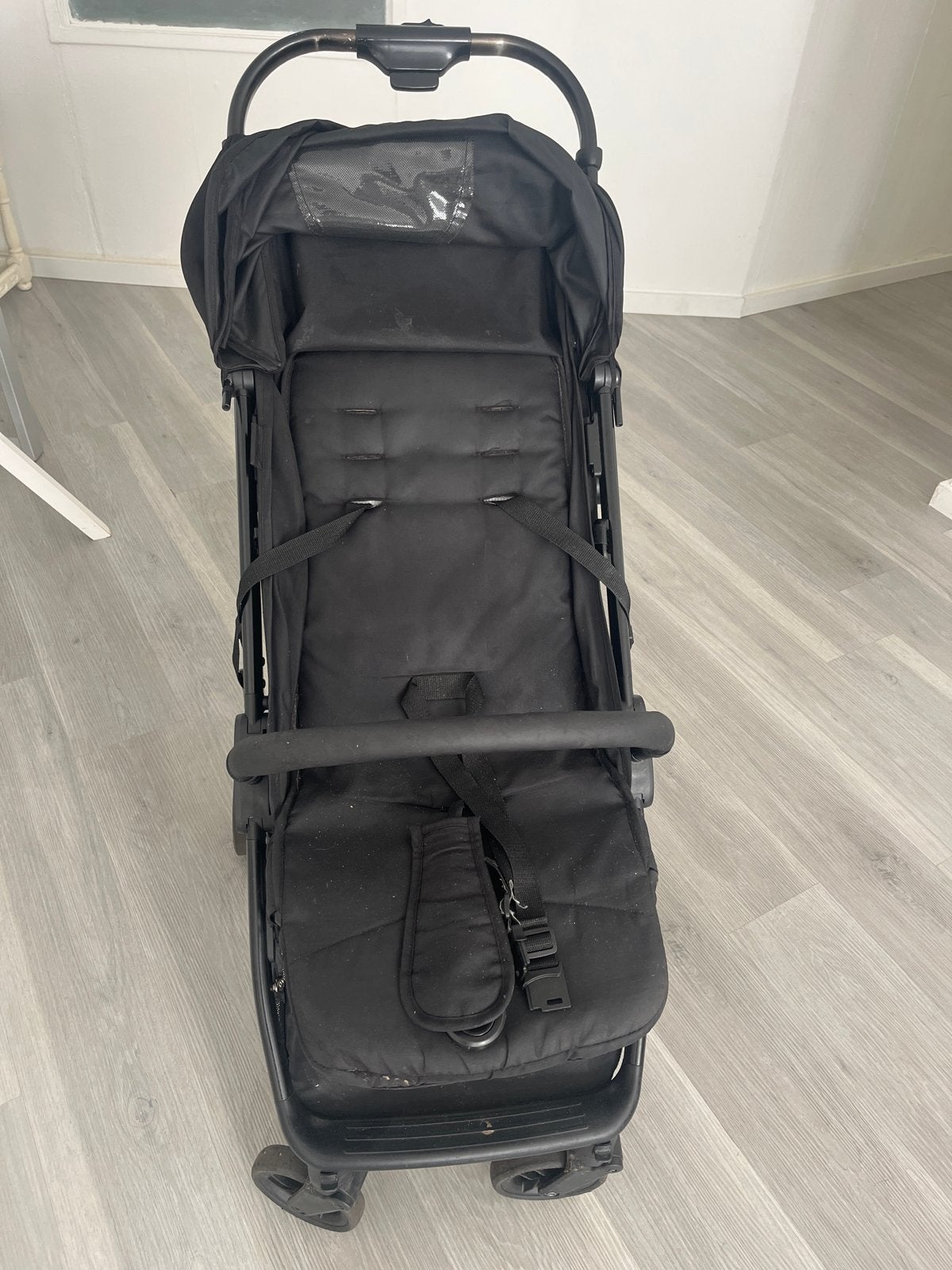 Happyone buggy, zwart, zeer compact en lichtgewicht, Kinderen en Baby's, Ophalen, Gebruikt, Kinderwagen, Overige merken