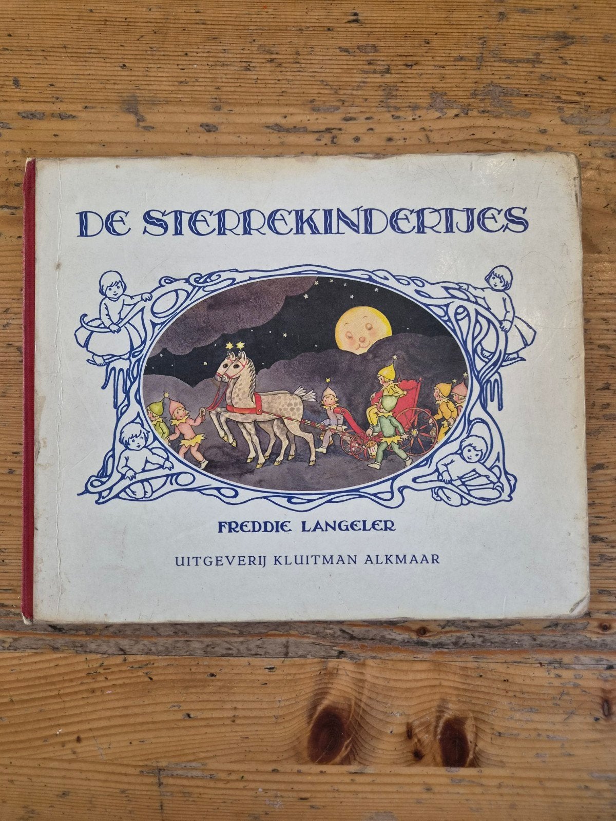 De Sterrekindertjes - Freddie Langeler (Vintage Boek), Boeken, Ophalen of Verzenden, Gelezen, Freddie Langeler, Sprookjes