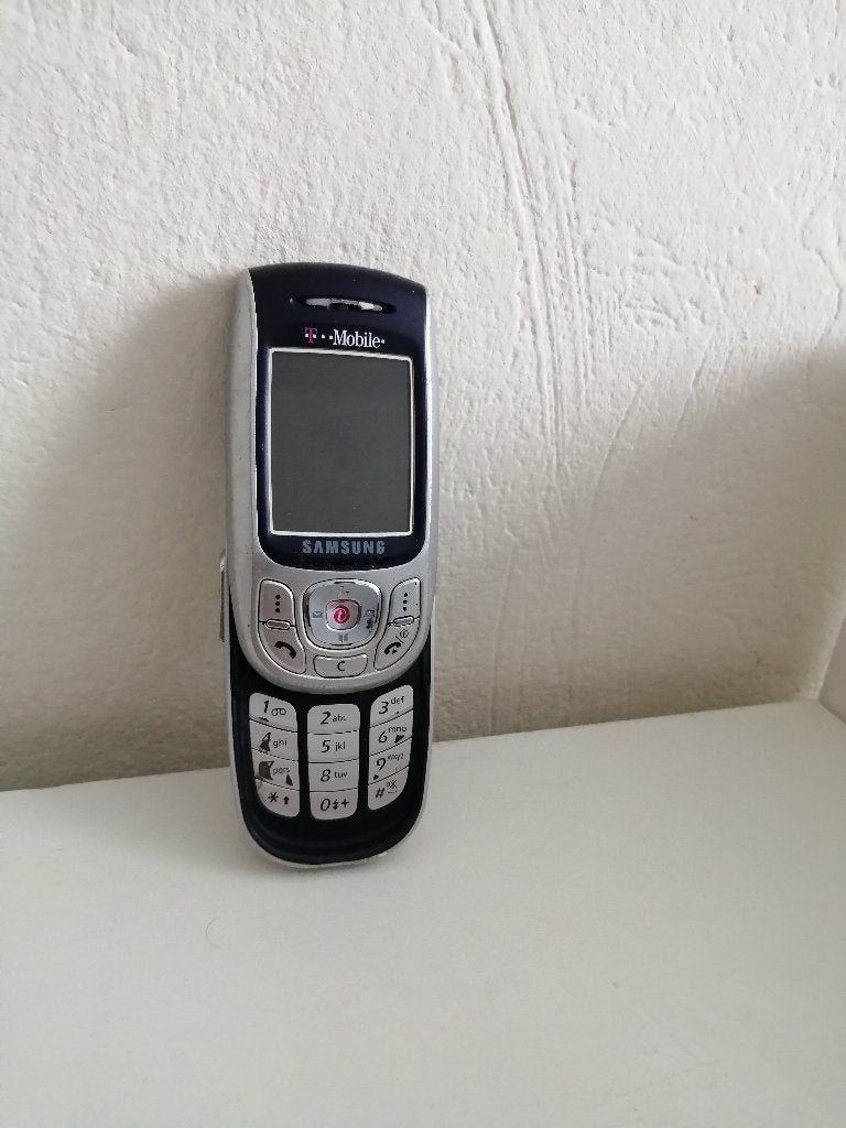 WEG=WEG!! RETRO SAMSUNG SGH-E820 Flip Phone Klaptelefoon GSM, Gebruikt, Overige modellen, Verzenden, Overige systemen