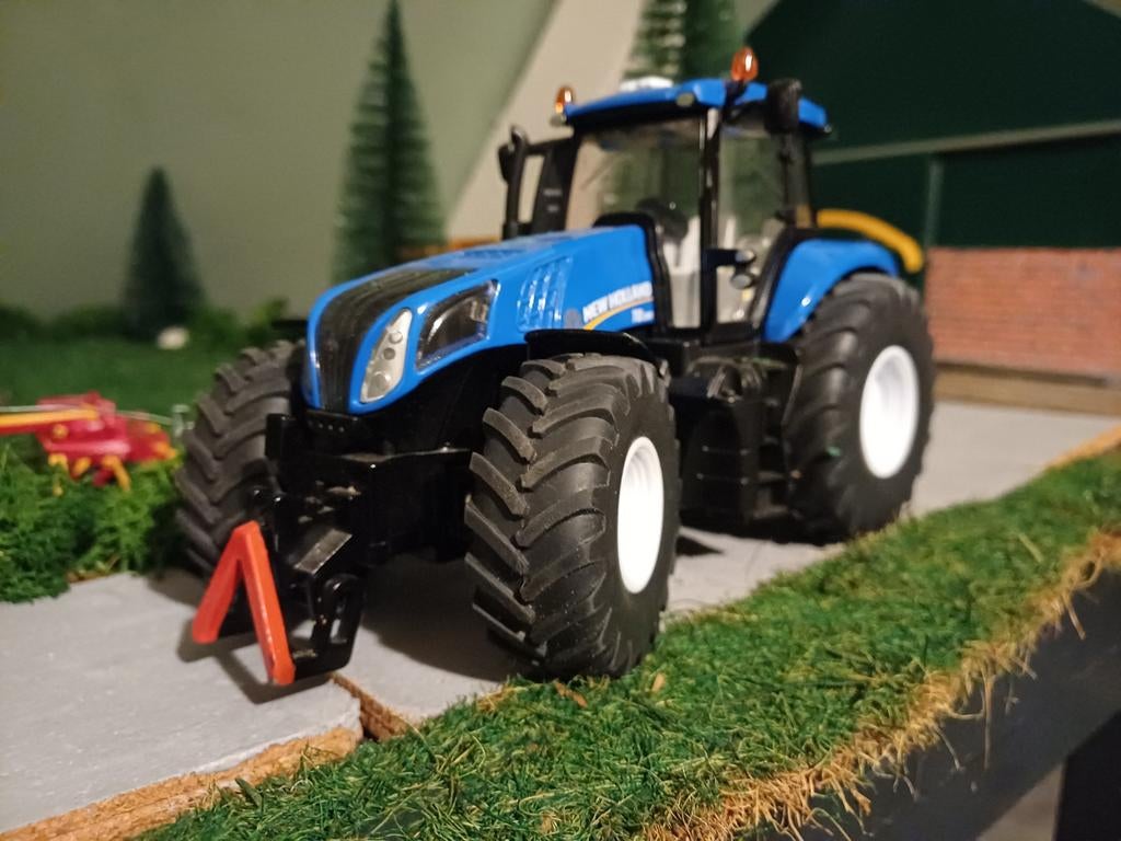 Siku New Holland T8 zonder hef, Ophalen of Verzenden, Tractor of Landbouw, SIKU