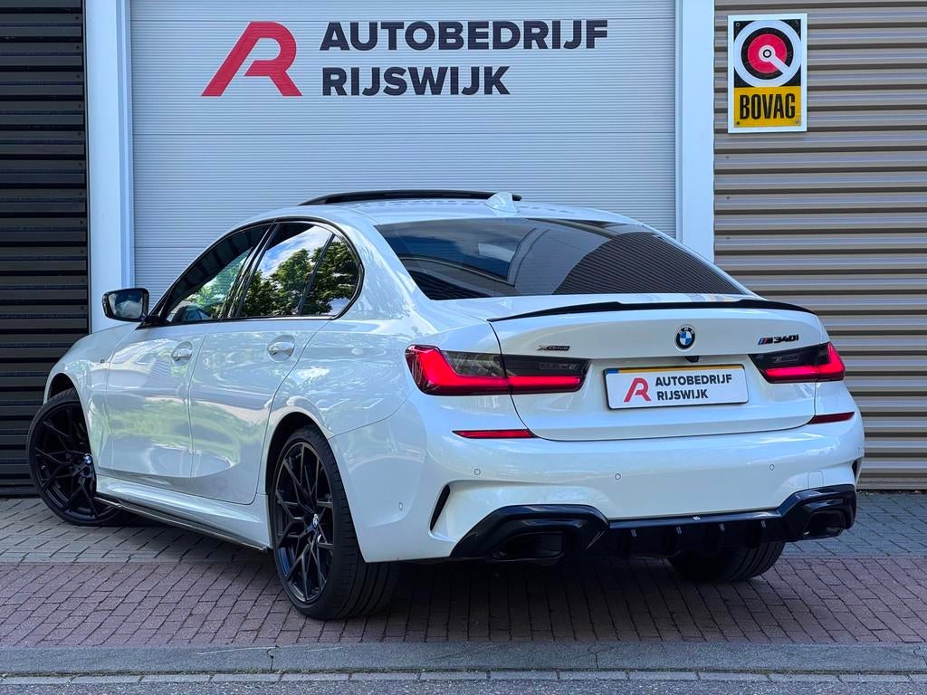 BMW 3-serie M340i xDrive High Executive Pano/Memory/360, Auto's, BMW, Automaat, 1645 kg, Wit, Bedrijf