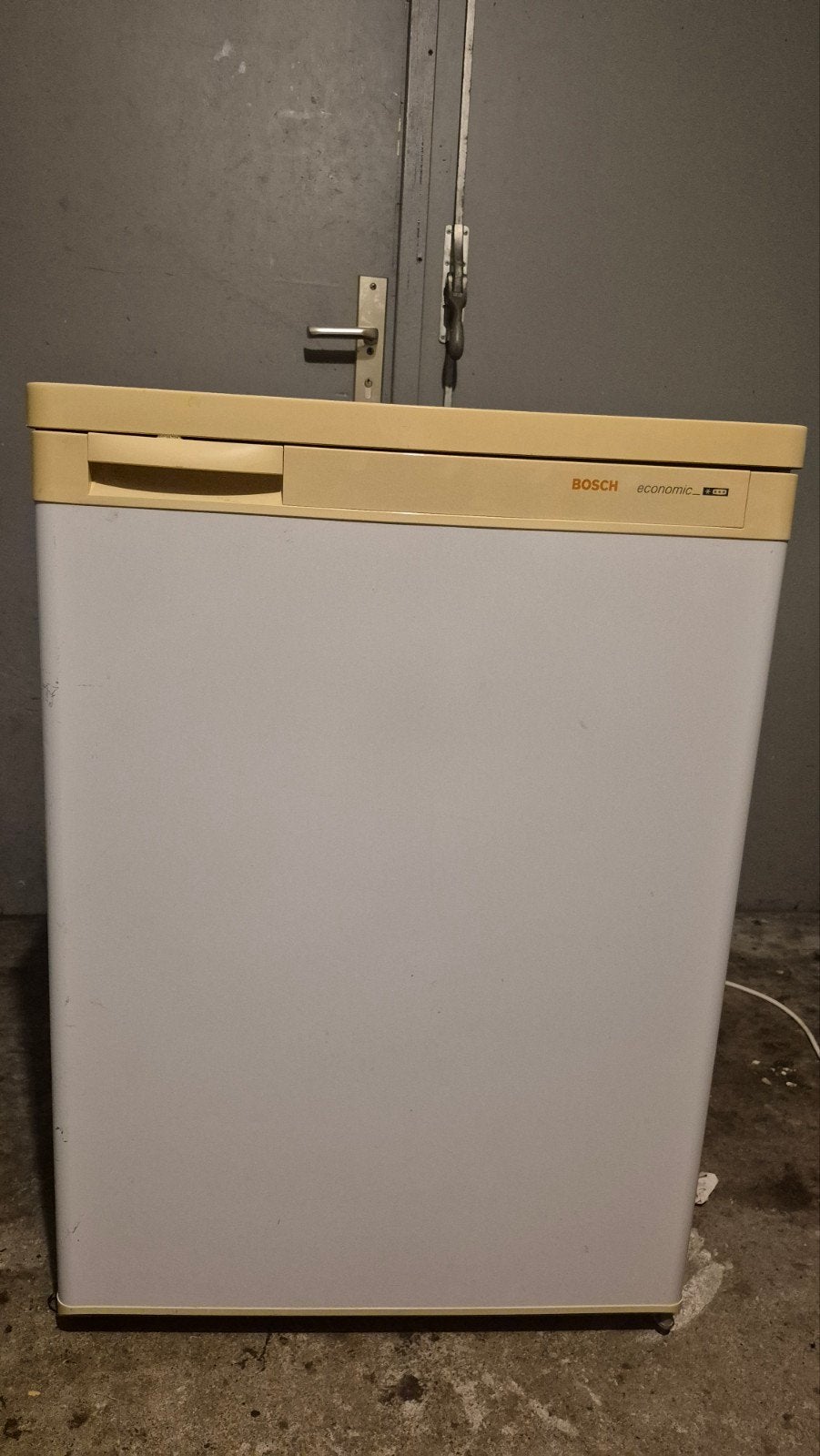 bosch vriezer, Witgoed en Apparatuur, Vriezers en Diepvrieskisten, Ophalen of Verzenden, Gebruikt, Minder dan 60 cm