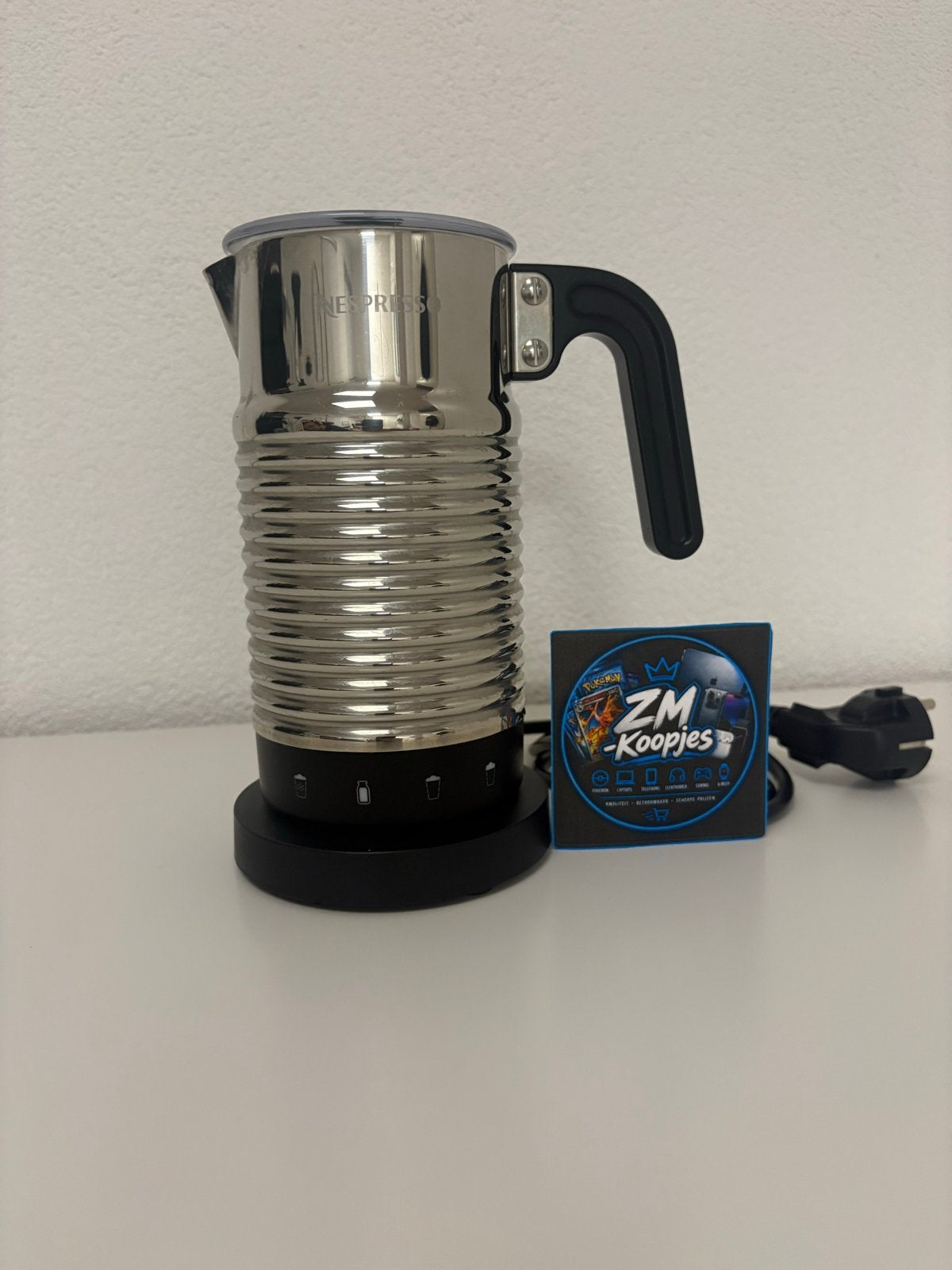 Nespresso Aeroccino 4 Melkopschuimer, Witgoed en Apparatuur, Ophalen of Verzenden, Gebruikt, Elektrische melkopschuimer