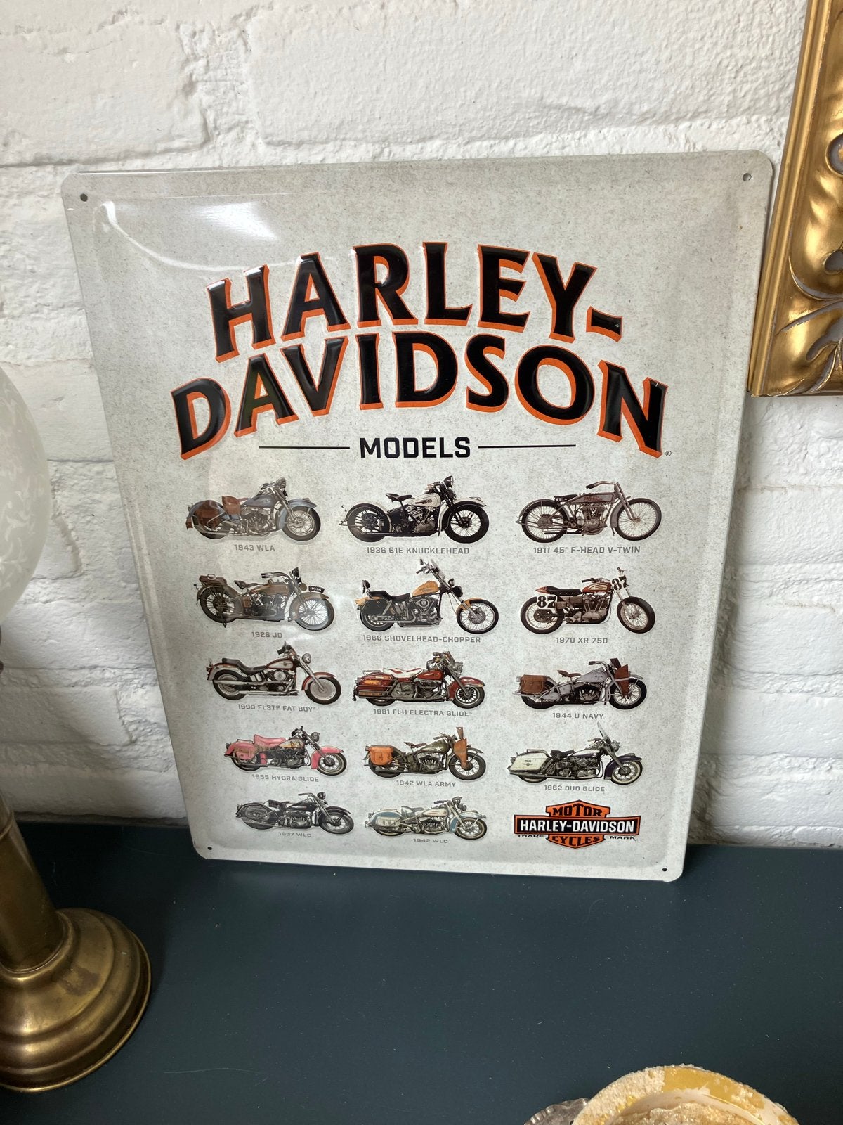Harley-Davidson Modellen Metaalplaat Decoratie, Ophalen, Zo goed als nieuw, Motoren