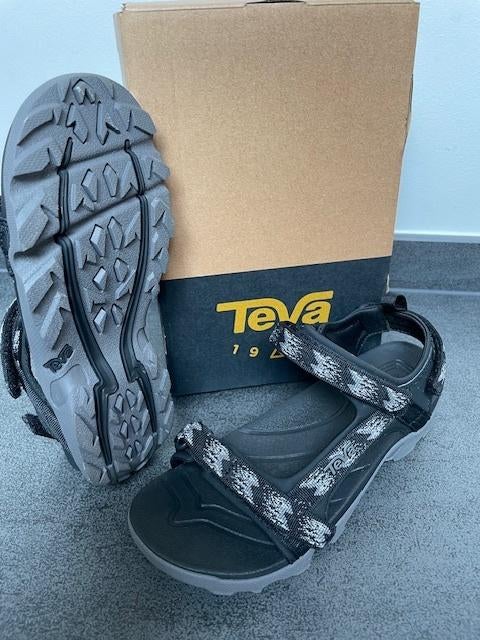 20% op Youth Teva Tanza RAINFALL BLACK/GREY maat 38/39, Teva, Kloosterstraat 29, Customerservicesnl@teva-eu.com, Jongen of Meisje