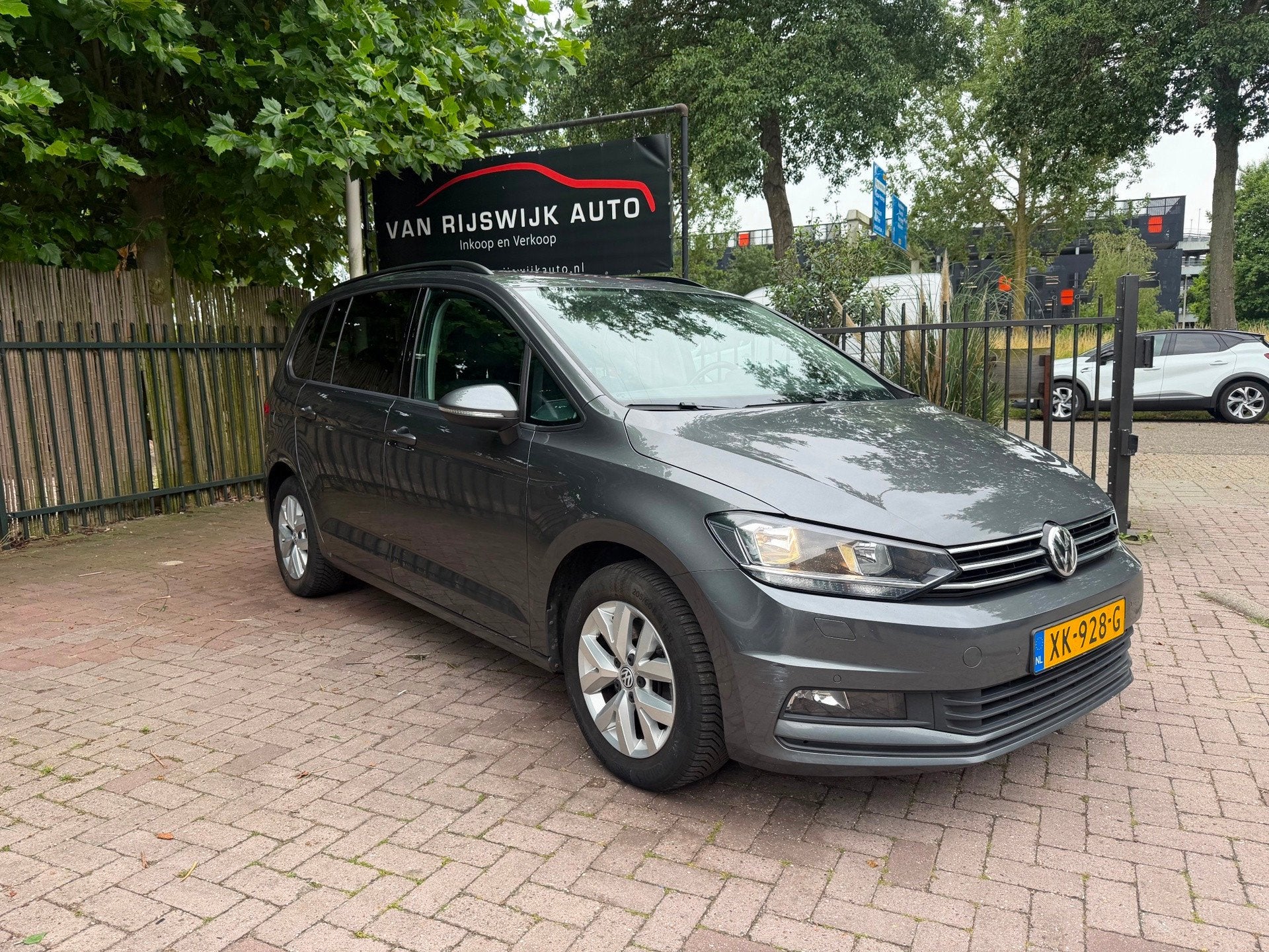 Volkswagen Touran 1.4 TSI Highline 7Pers Nav Clima EX BPM Tr, Auto's, Volkswagen, Gebruikt, Euro 6, 4 cilinders, 150 pk