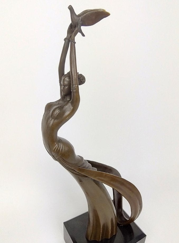 Art Nouveau Bronzen Vrouw met Duif van Antoinette, Antiek en Kunst, Ophalen of Verzenden, Brons