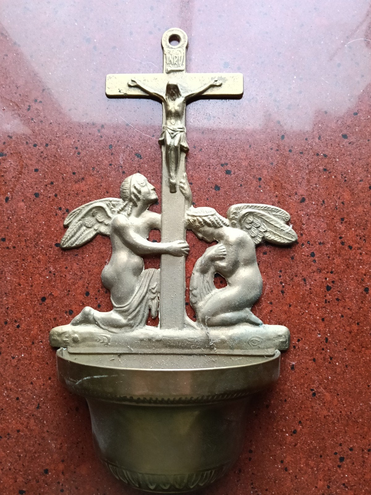 Antiek wijwaterbakje met engelen en kruisbeeld, Antiek en Kunst, Ophalen of Verzenden
