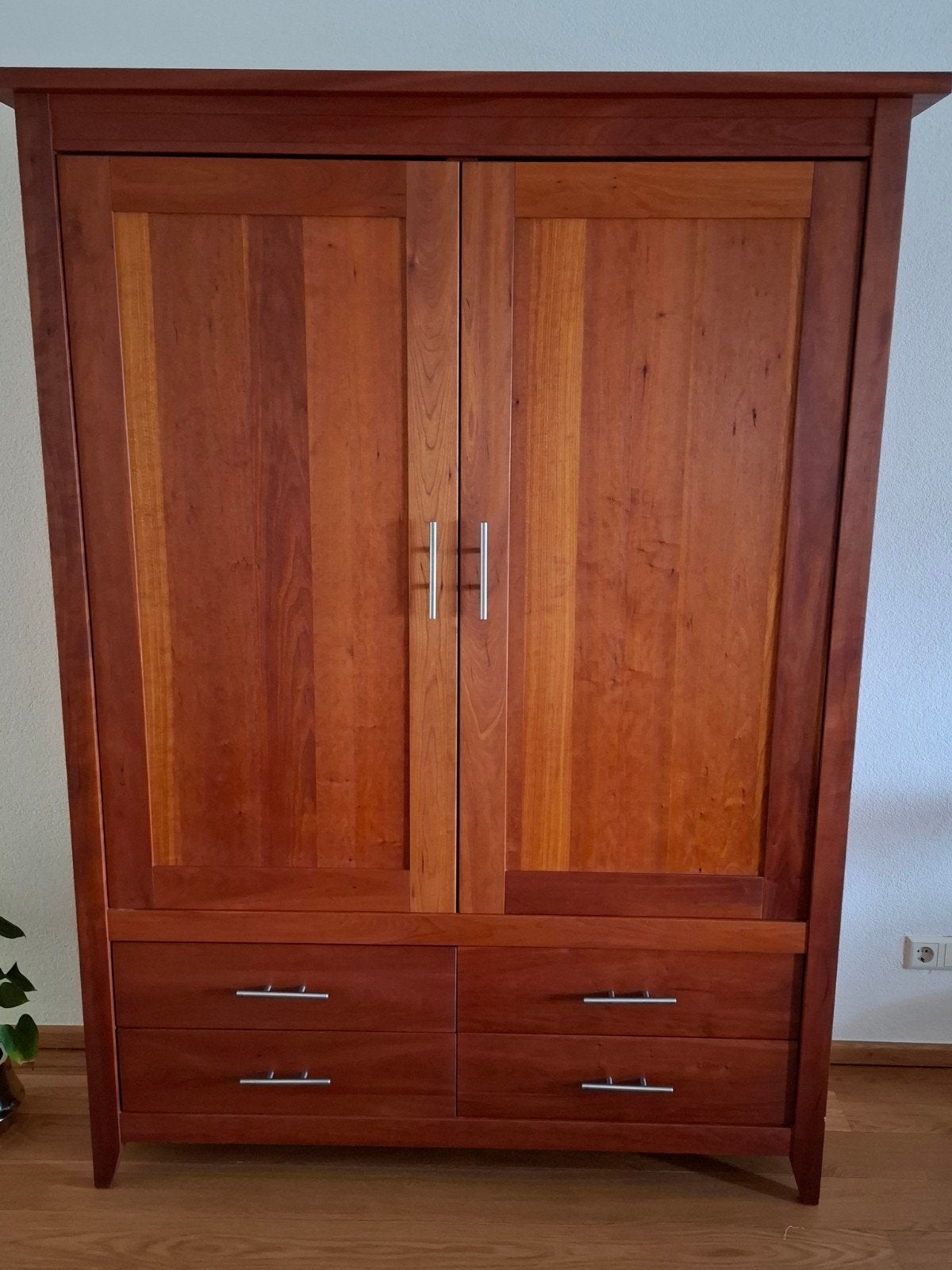 Kersenhouten Kast - 200x140x48 cm met 2 deuren en 4 lades, Ophalen, 25 tot 50 cm, 100 tot 150 cm, 200 cm of meer