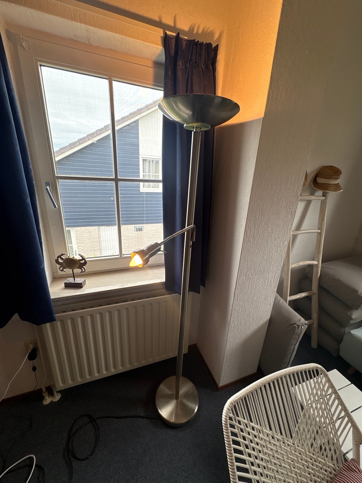 Stijlvolle staande lamp met leeslamp - geborsteld metaal, Ophalen, Gebruikt, Metaal, 150 tot 200 cm