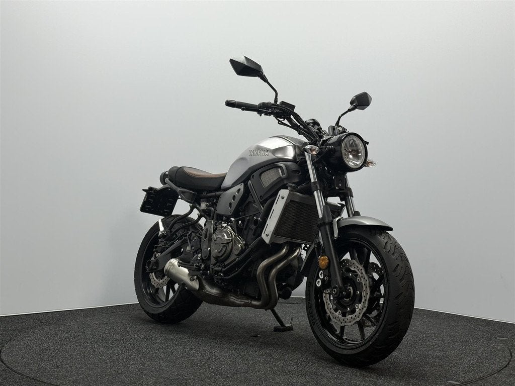Yamaha XSR 700 ABS, Bedrijf, Meer dan 35 kW, ABS, Naked bike