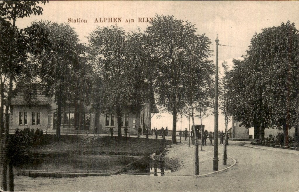 Alphen a/d Rijn - Station - Gevel, Ophalen of Verzenden, Voor 1920, Gelopen, Zuid-Holland