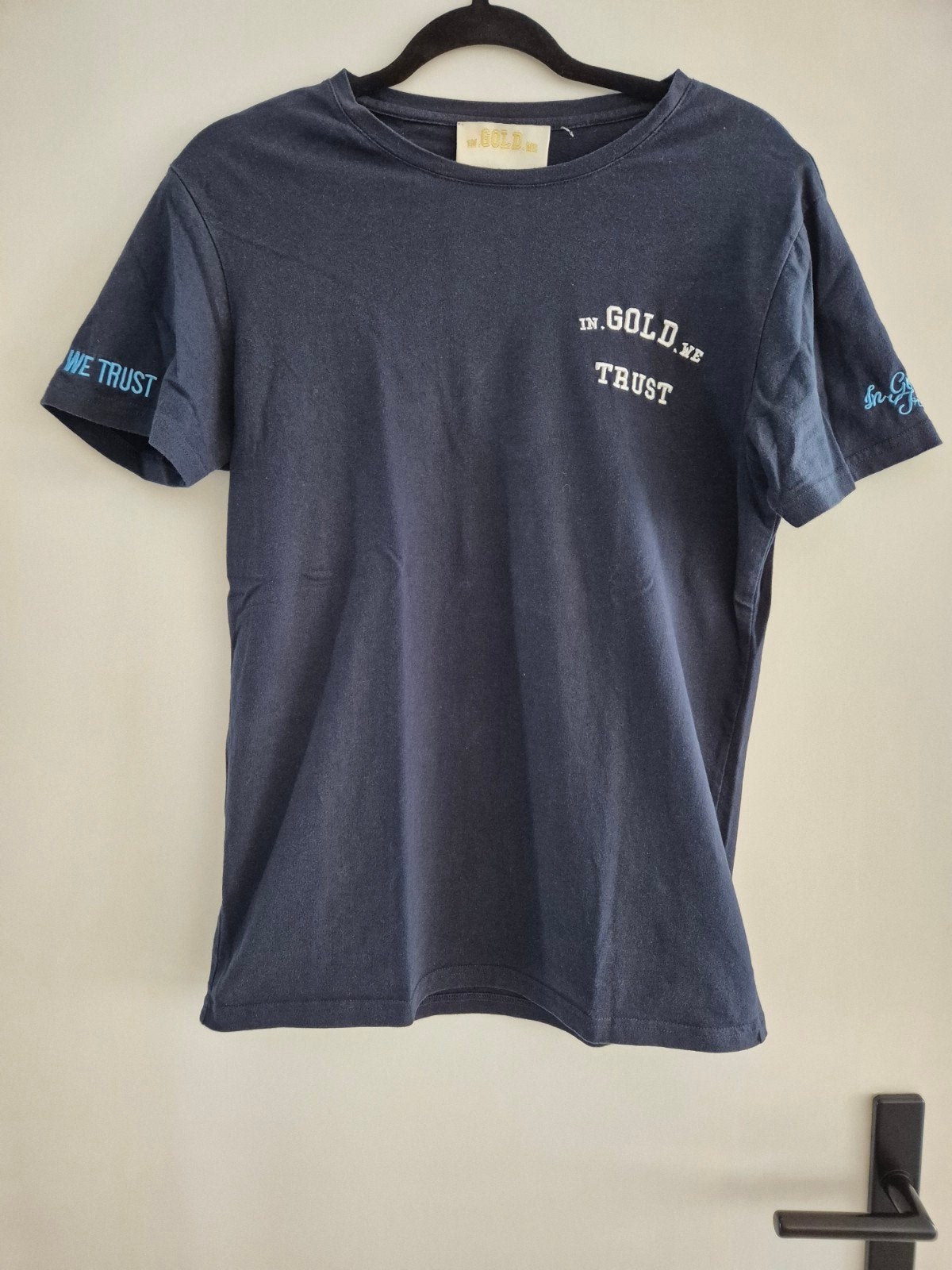 In Gold We Trust shirt maat M, Ophalen of Verzenden, Zo goed als nieuw, In Gold We Trust, Maat 48/50 (M)