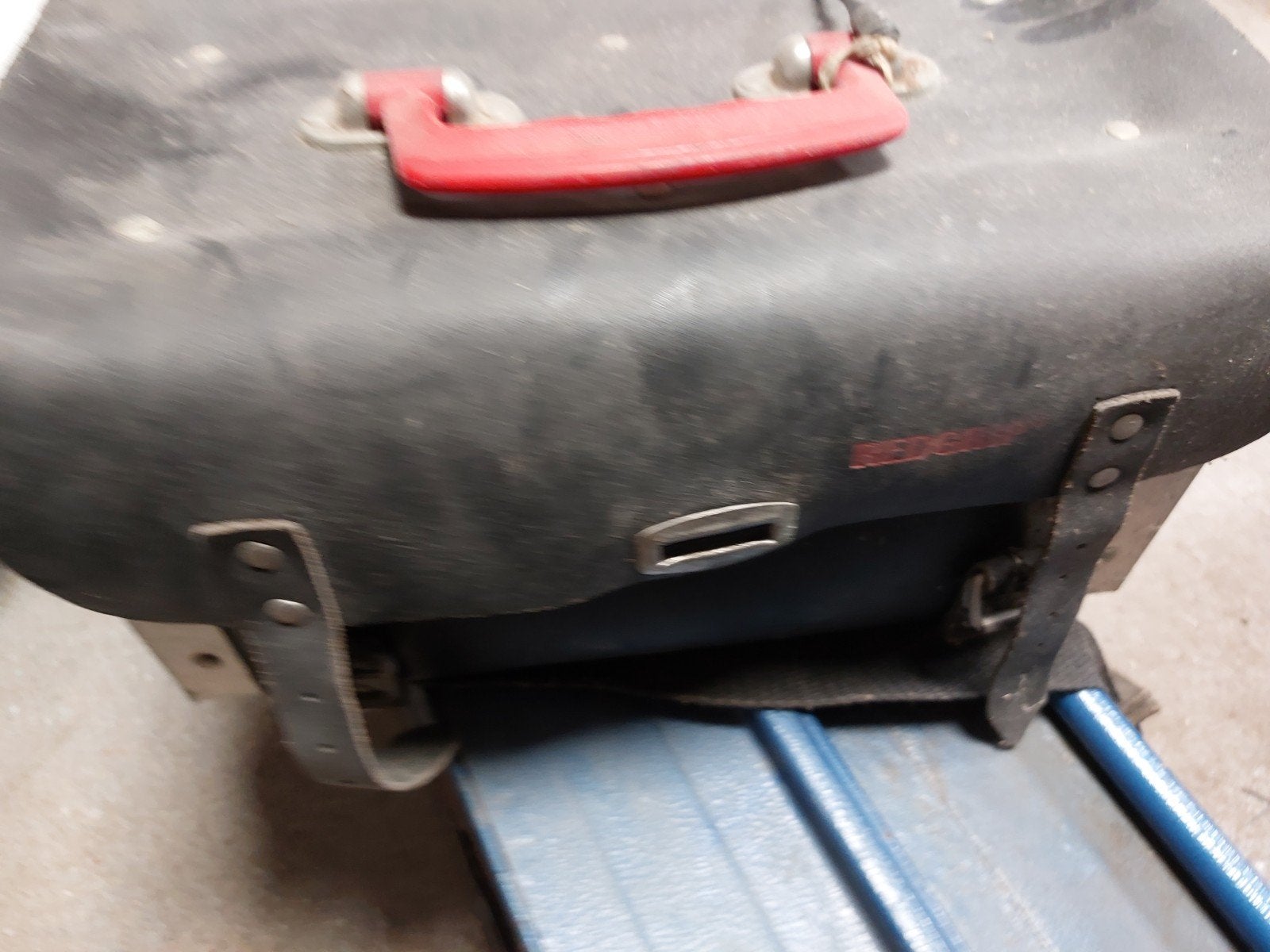 Redgrip Vintage Zwarte Leren Tas met Hangsloten, Ophalen of Verzenden, Gebruikt, Zwart