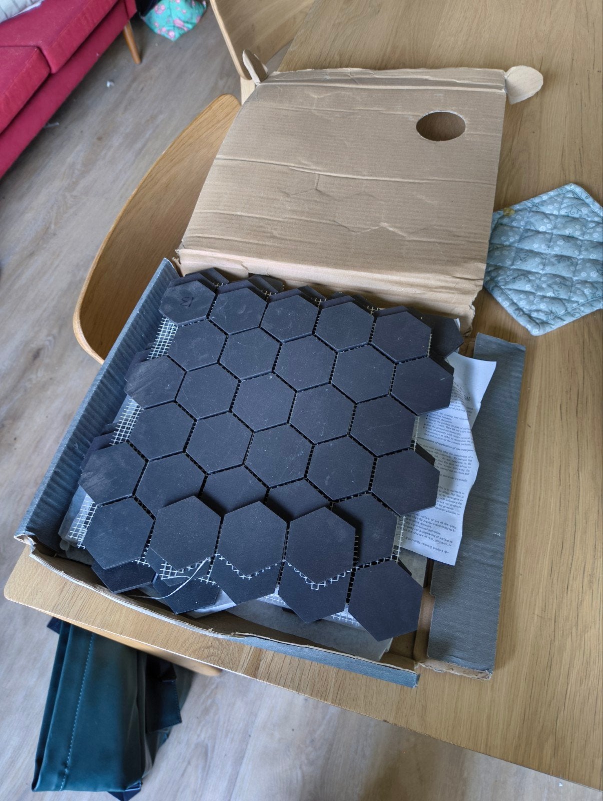 Winckelmans Hexagon Tegels Zwart 5 cm (bijna volle doos), Ophalen, Gebruikt, Keramiek, Minder dan 20 cm