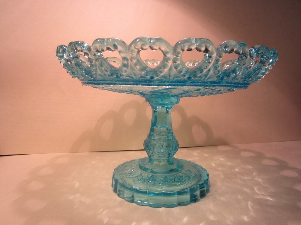 Antiek glazen fruitschaal, bonbonschaal, harten rand, Antiek en Kunst, Antiek | Glas en Kristal, Verzenden