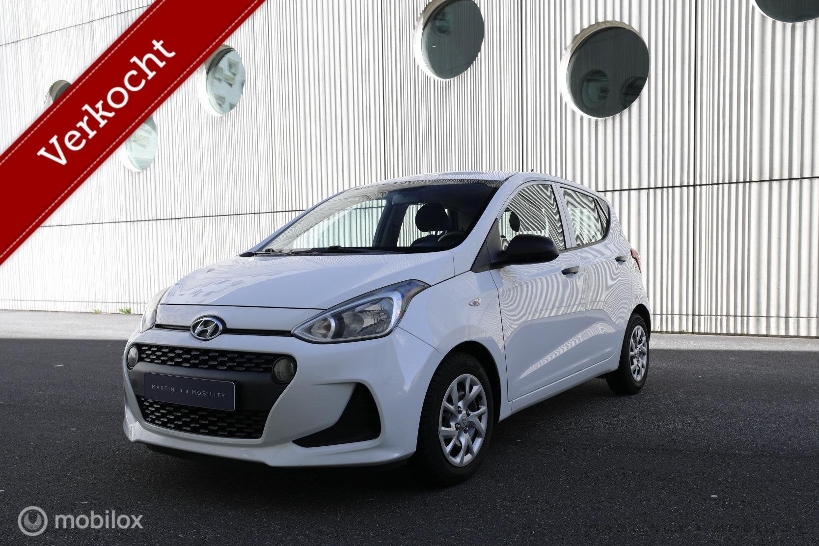 Hyundai i10 1.0i i-Motion|5-drs|Airco|Bluetooth|Carplay|, Auto's, Gebruikt, 4 stoelen, Wit, Origineel Nederlands