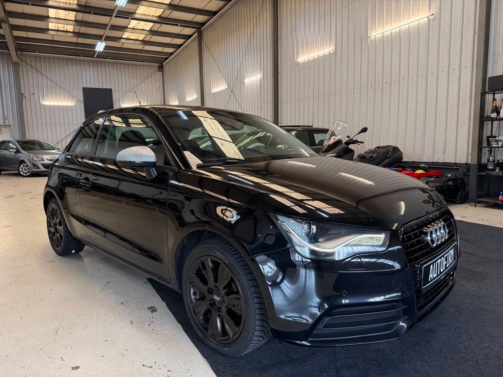 Audi A1 1.2 TFSI Dealer Onderhouden Stoelverwarming Bluetoot, Voorwielaandrijving, Zwart, 4 cilinders, 4 stoelen