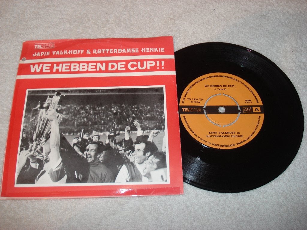 Voetbal  Japie Valkhoff     Feyenoord    Orgineel, Cd's en Dvd's, Vinyl Singles, Fotohoes, Ophalen of Verzenden, Zo goed als nieuw