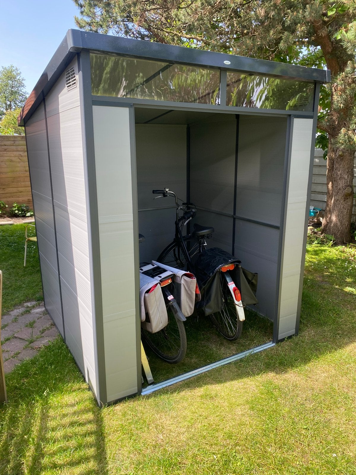 Outsunny fietsenstalling / tuinhuisje - Zo goed als nieuw, Tuin en Terras, Tuinhuizen, Kunststof, 200 tot 400 cm, Schuur, Zo goed als nieuw
