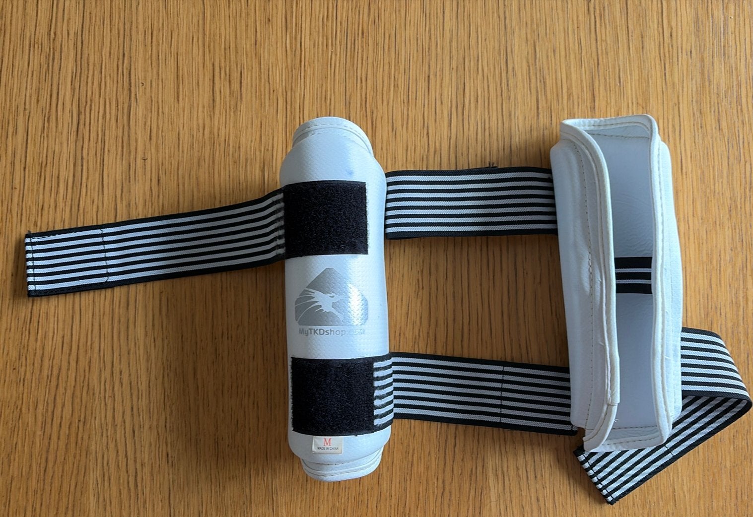 Taekwondo onderarmbeschermers maat M, Ophalen, Gebruikt, Taekwondo, Vechtsportbescherming
