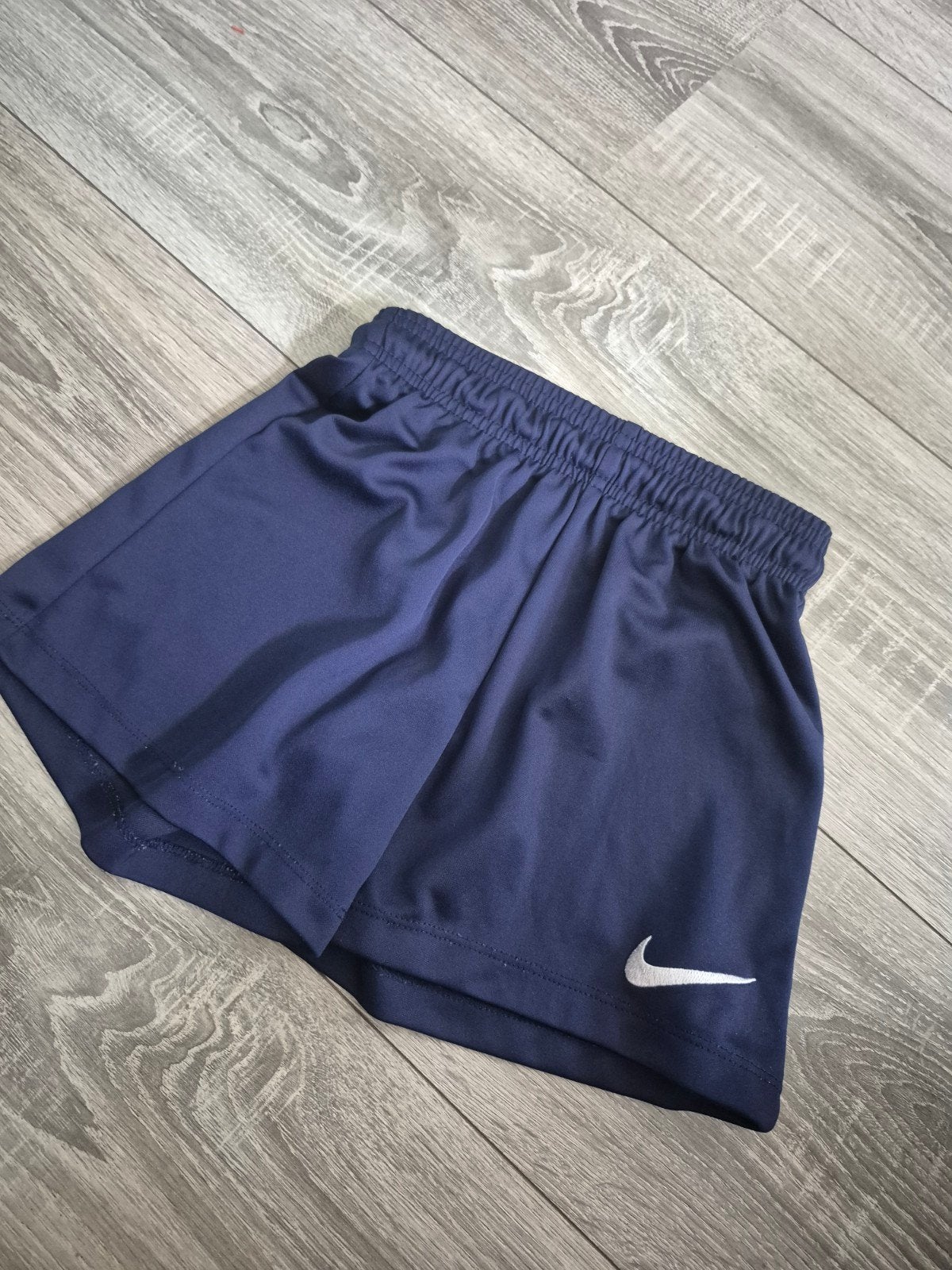 Nike Dri-FIT sportbroekje - Maat 122 XS (6-7 jaar), Kinderen en Baby's, Kinderkleding | Maat 122, Jongen of Meisje, Sport- of Zwemkleding