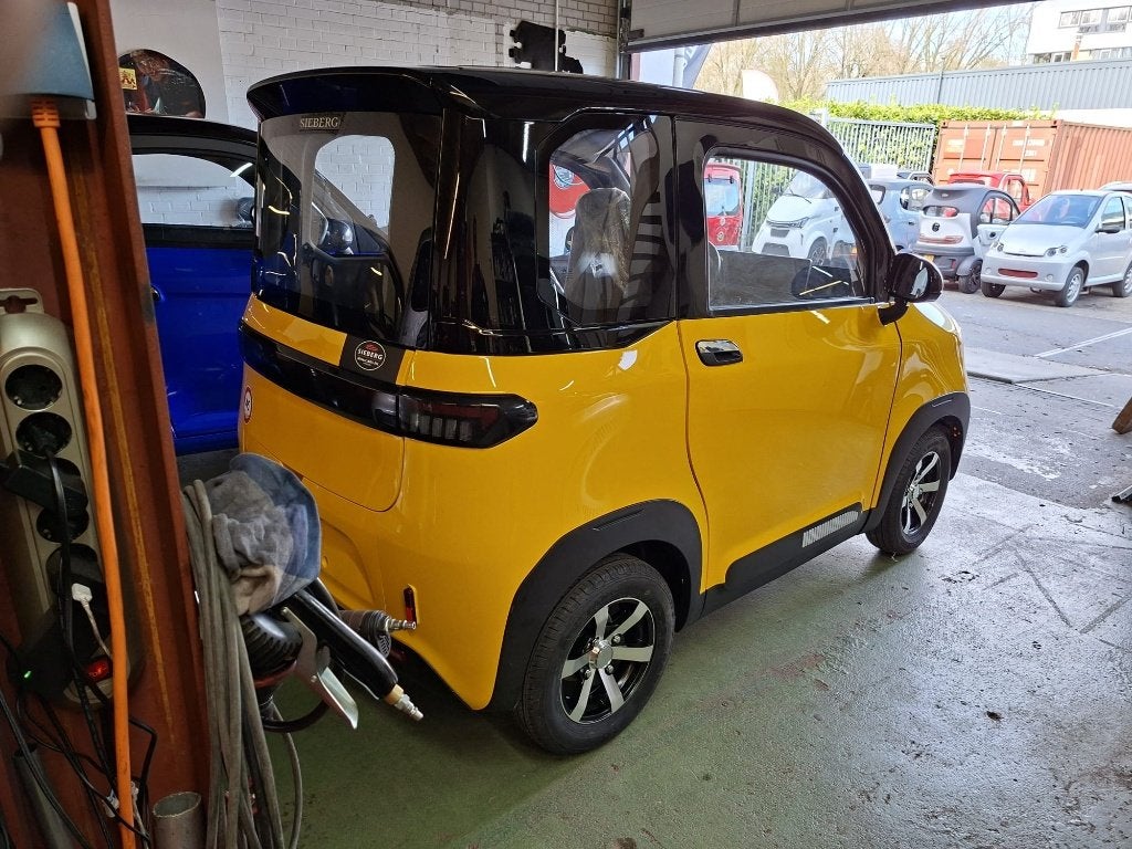 Foto 3 van citycar, brommobiel