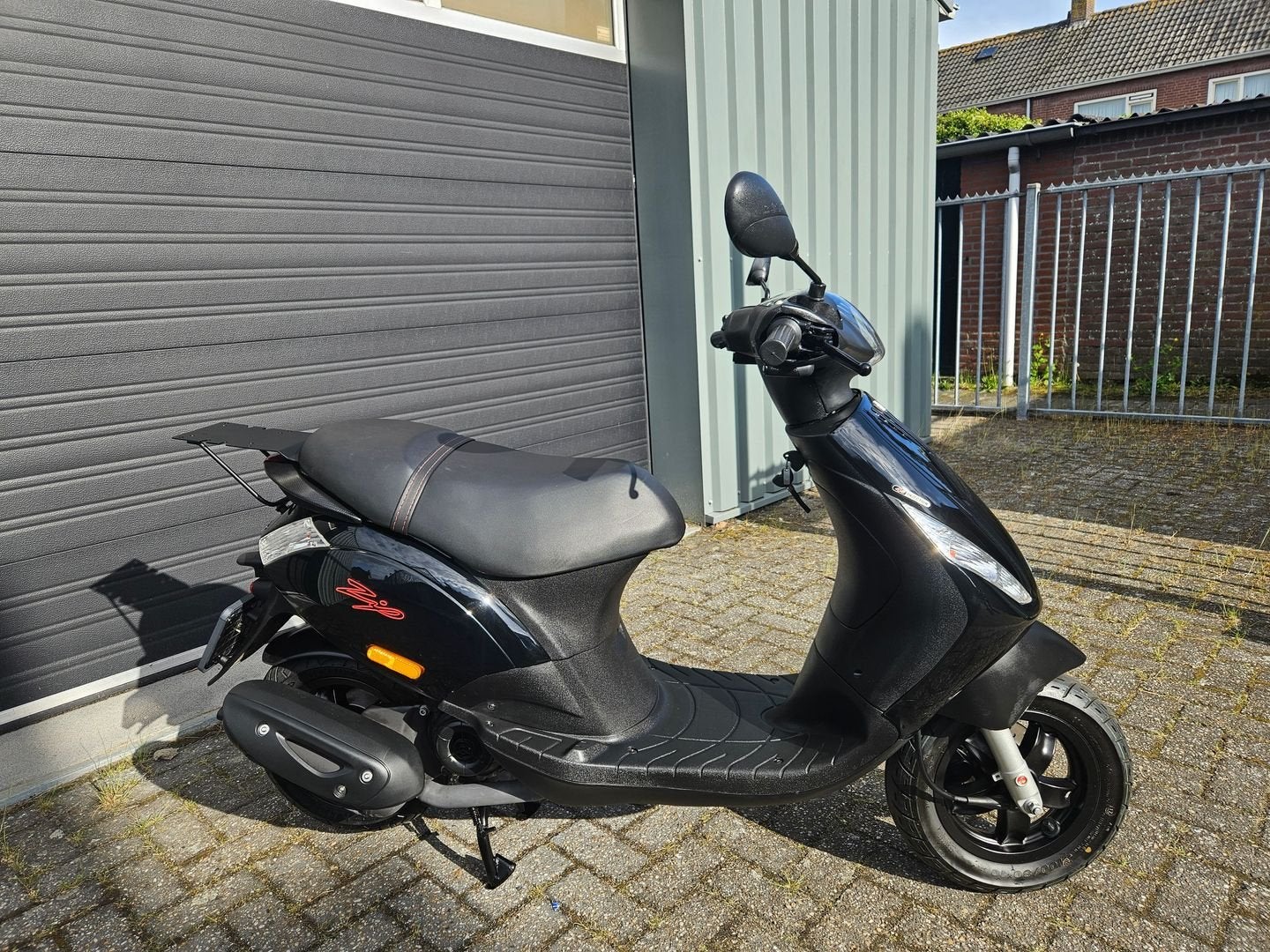 PIAGGIO ZIP 4T BROM  BJ2021 - 638KM! ORGINEEL OF SAMENSTELLE, Maximaal 45 km/u, Onbekend, Ophalen of Verzenden, Zo goed als nieuw