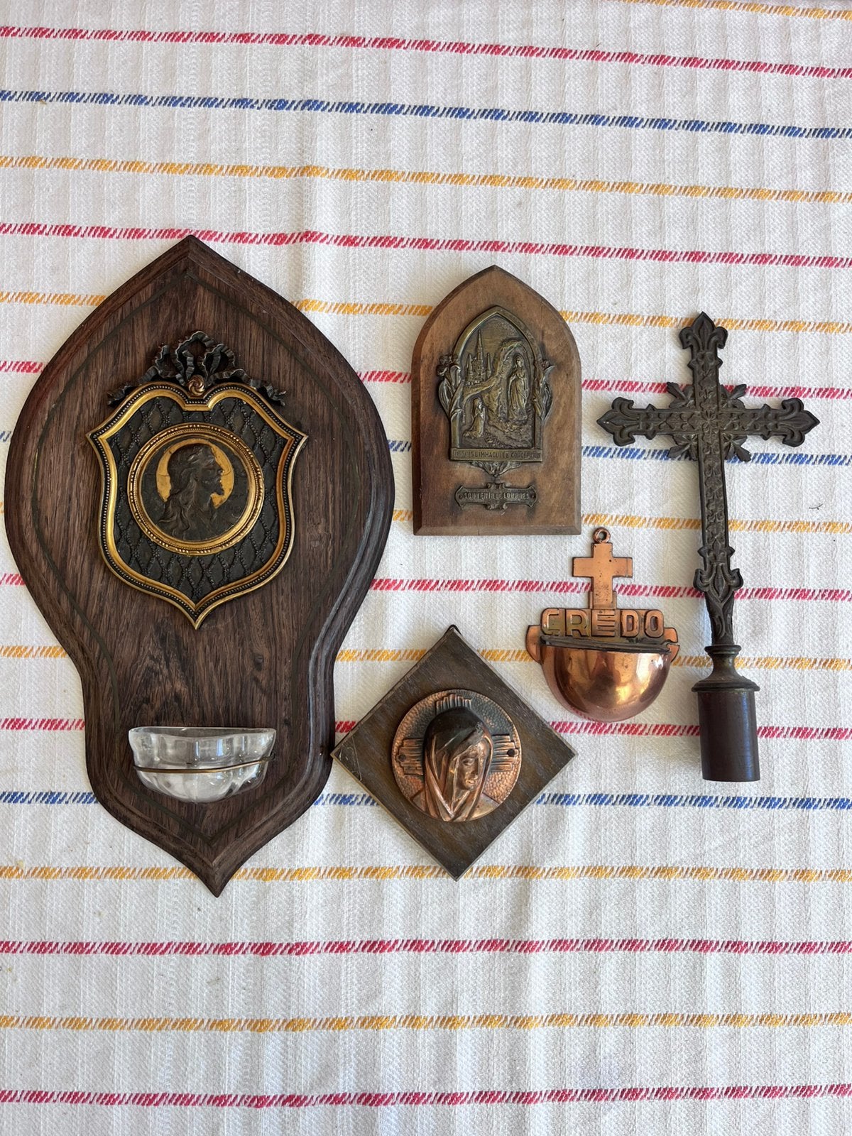 Wijwatervat kruis maria lourdes, Ophalen of Verzenden, Gebruikt, Overige typen, Christendom | Katholiek