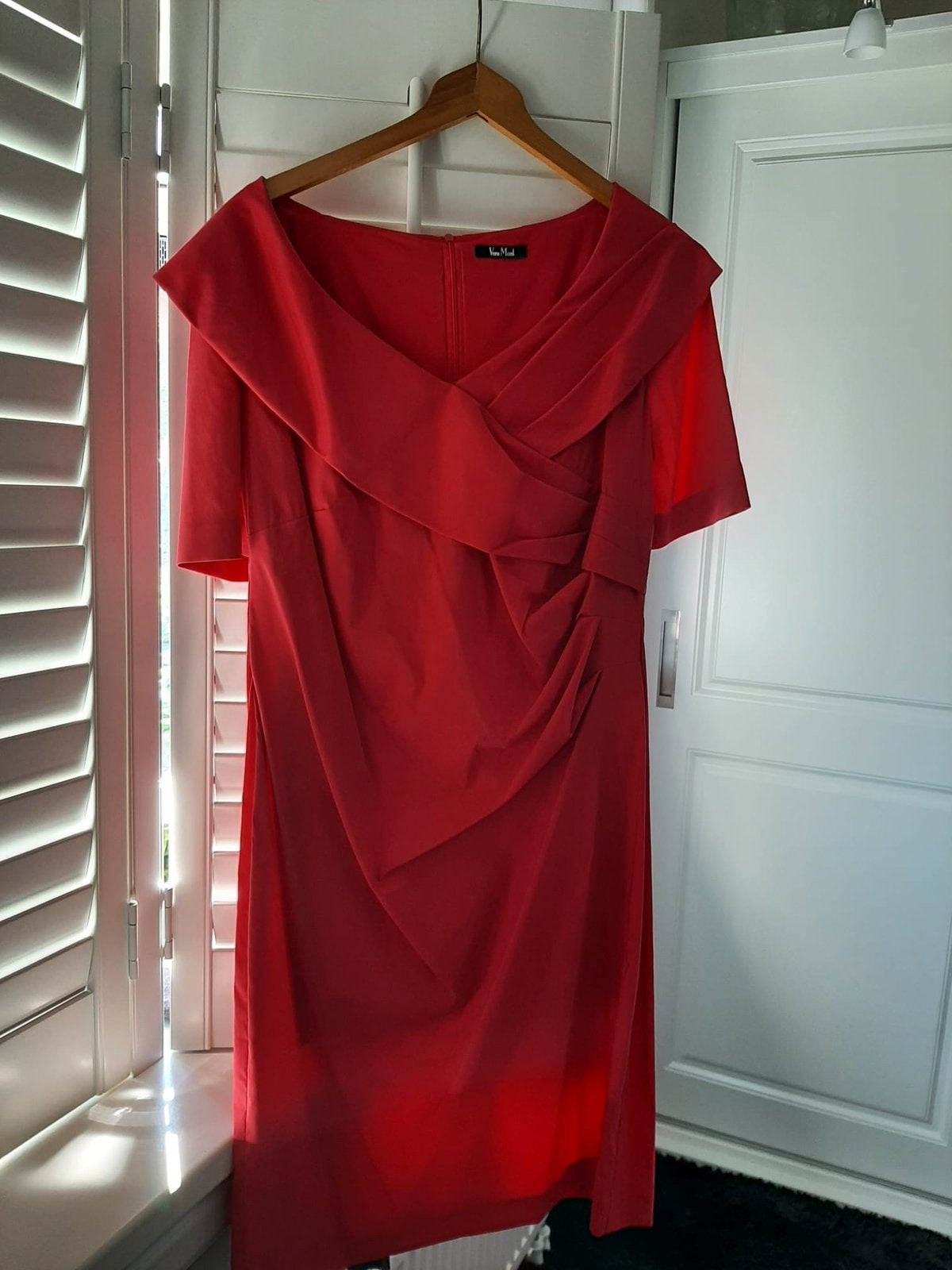 Vera Mont jurk maat 44 fuchsia ; corrigerend op de buik, Ophalen, Maat 42/44 (L), Zo goed als nieuw, Knielengte
