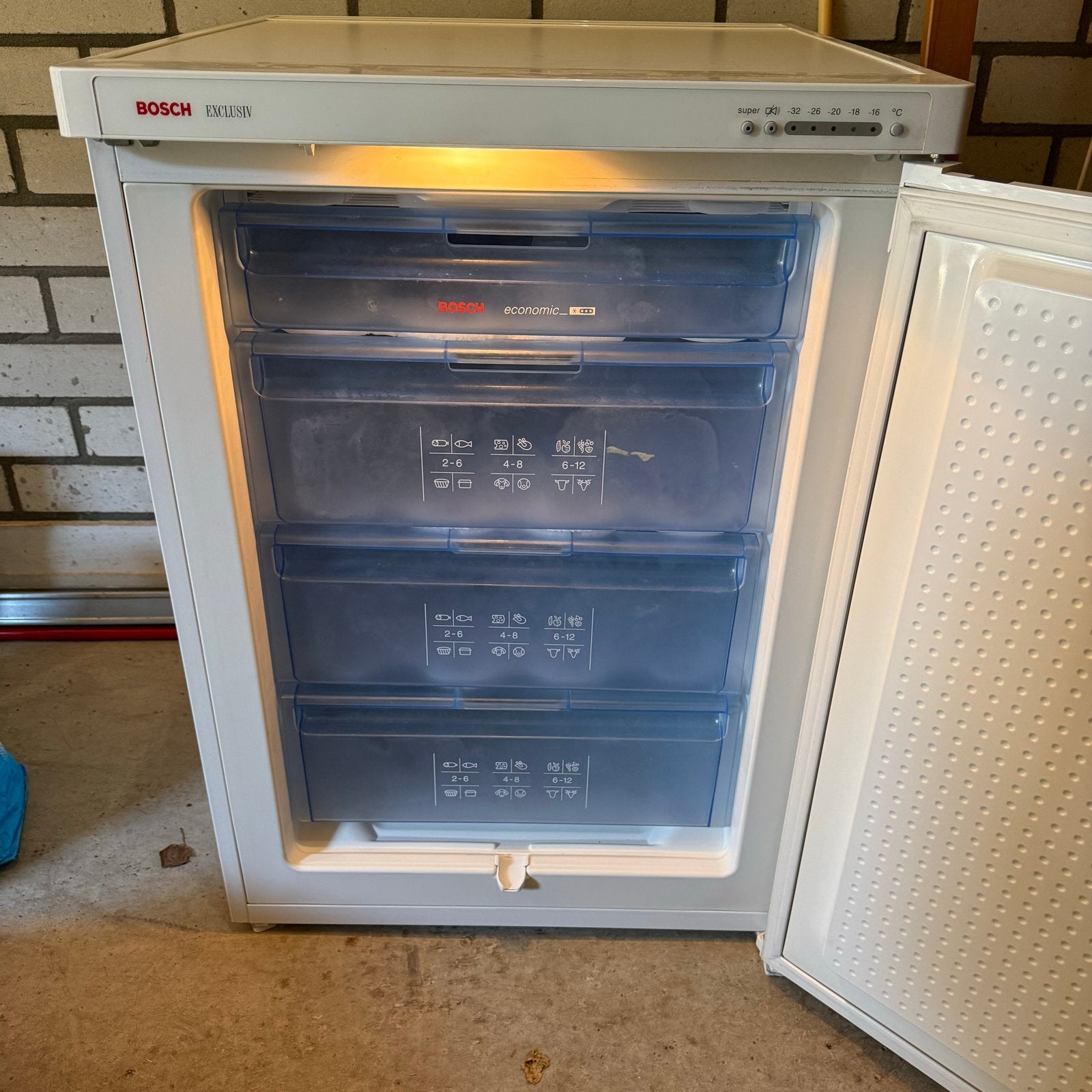 Tafelmodel diepvrieskast - Bosch Exclusiv, Witgoed en Apparatuur, Vriezers en Diepvrieskisten, Gebruikt, Minder dan 85 cm, Minder dan 60 cm