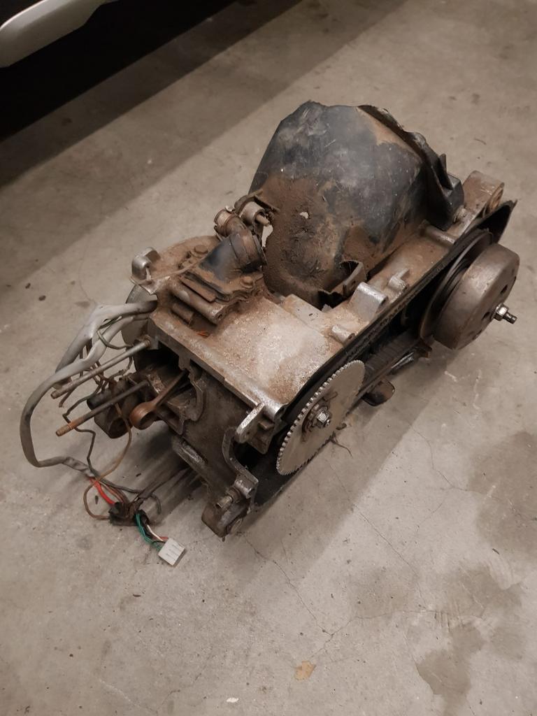 Piaggio zip 2takt motor blok vertanding carter onderdelen, Motoren, Ophalen of Verzenden
