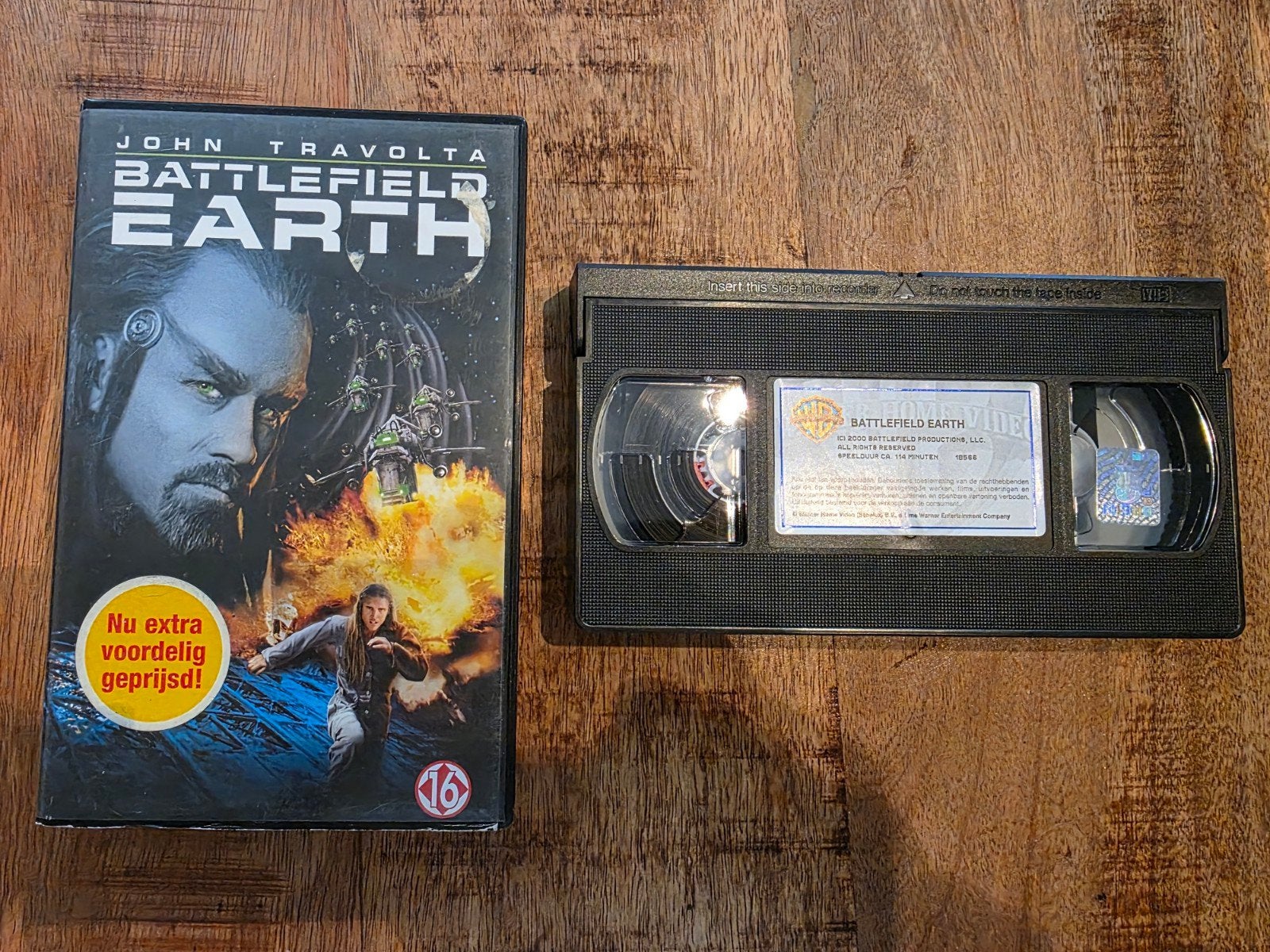 Battlefield Earth VHS - John Travolta Sci-Fi Klassieker, Vanaf 16 jaar, Science Fiction en Fantasy, Ophalen of Verzenden, VHS