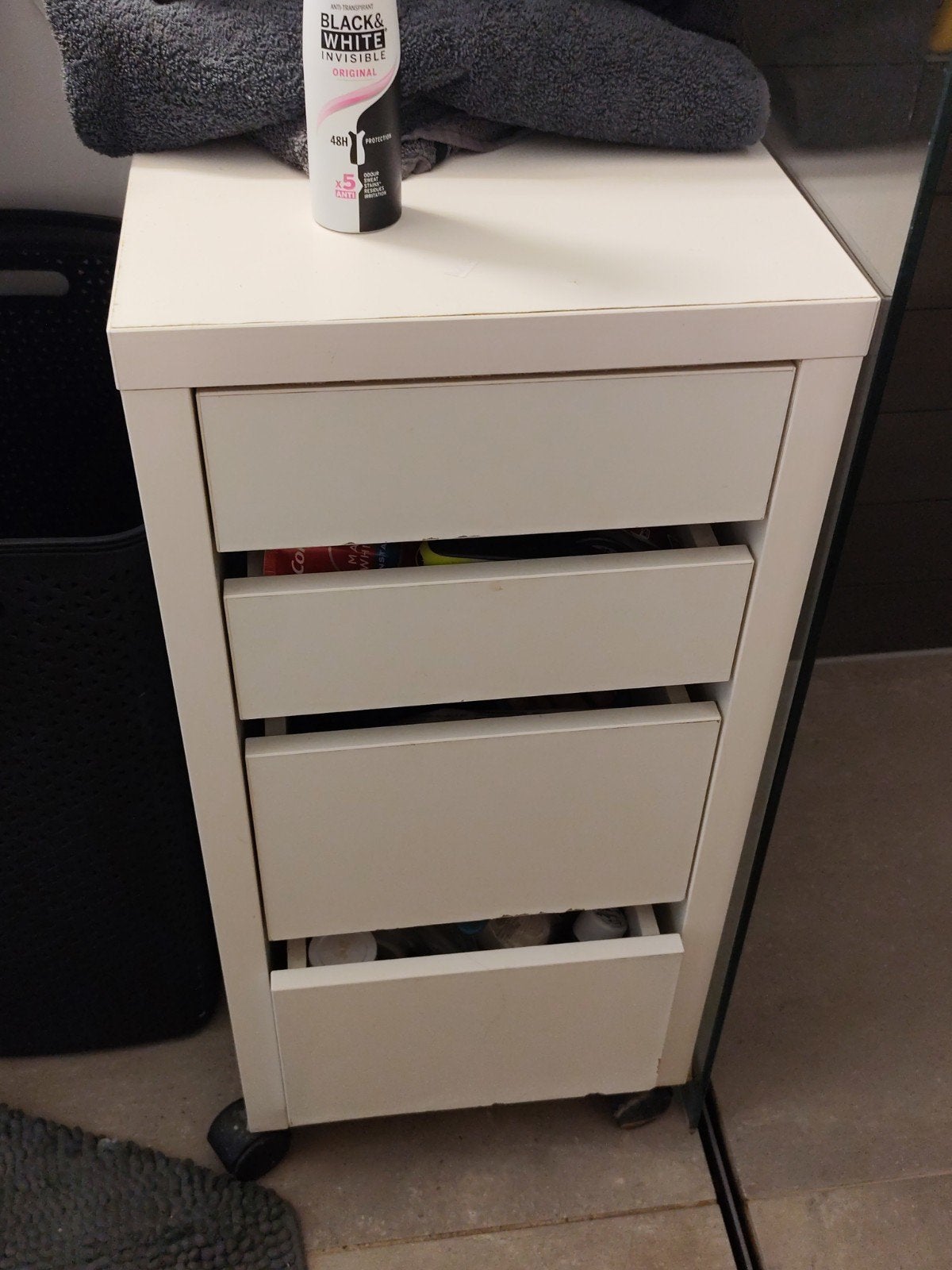 Ladeblok op wieltjes - Gebruikt, gratis af te halen, 3 of 4 laden, Ophalen of Verzenden, Gebruikt